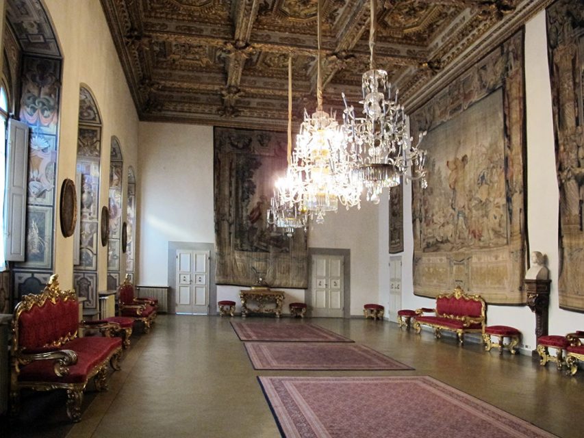 palaces-in-florence-4-3-853x640