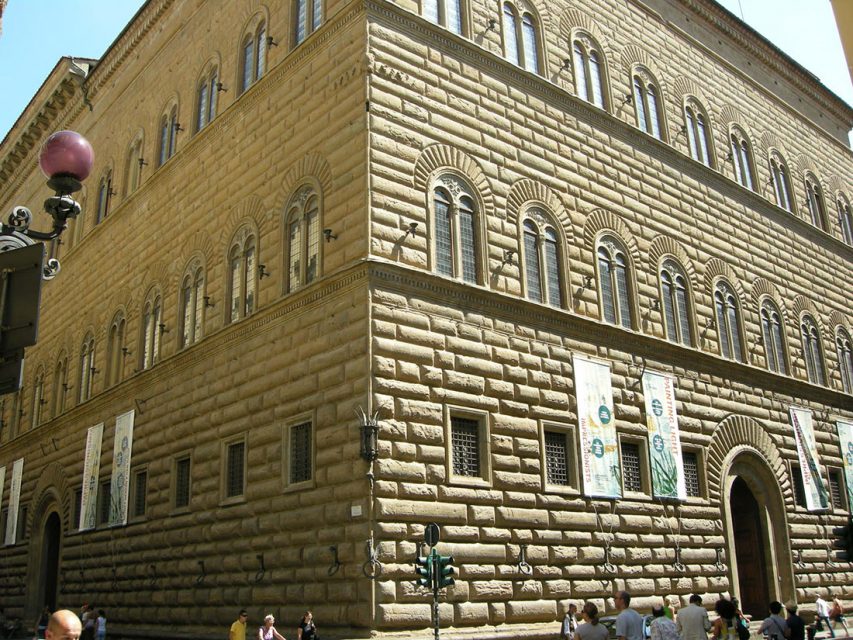 palaces-in-florence-6-1-853x640