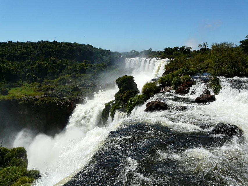 iguazu-falls-15-853x640